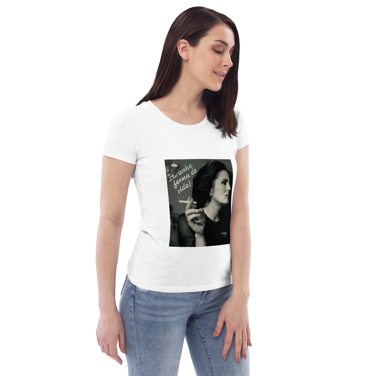 T-SHIRT FEMININA AMÁLIA RODRIGUES